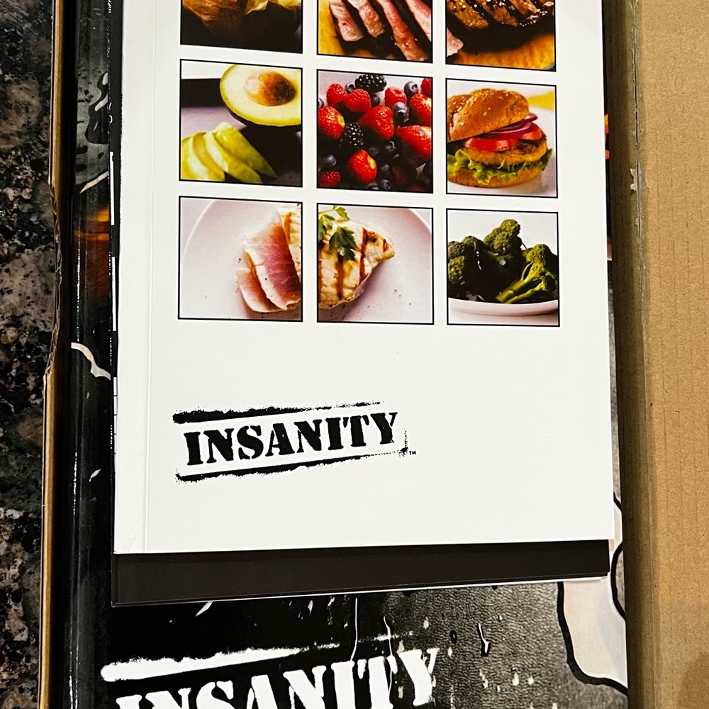 Insanity Beach Body CDs - Picture 2 of 10